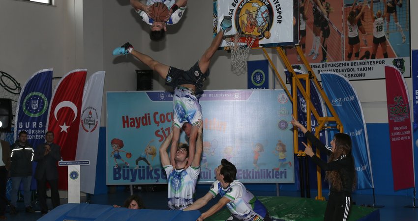 Bursa Büyükşehir Belediye Spor Kulübü Okul Sporları Açılış Töreni