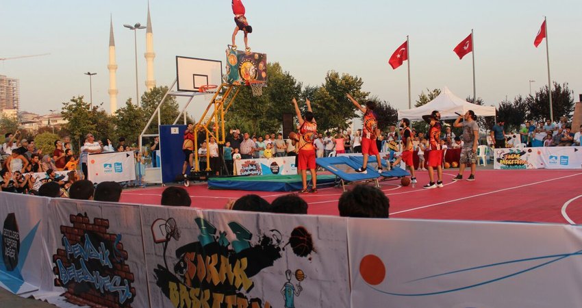 İstanbul /Pendik Belediyesi Sokak Basketbolu Turnuvası
